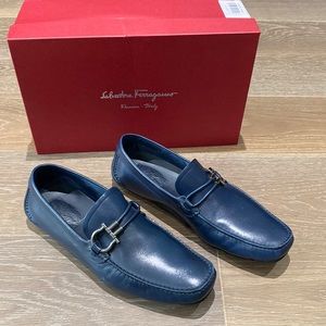 Salvatore Ferragamo Sardegna style driver loafer .